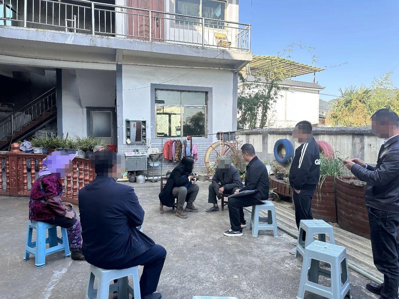 圖1 調(diào)解現(xiàn)場.jpg