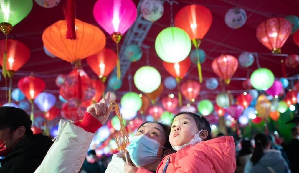 時(shí)光相冊(cè)丨我們的春節(jié)·張燈結(jié)彩慶元宵！