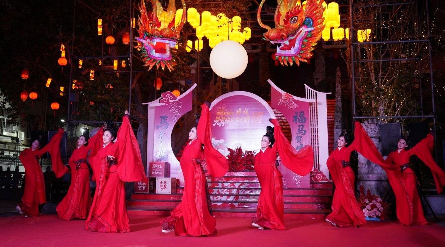 ?？谑协偵絽^(qū)府城元宵換花藝術(shù)周亮燈儀式圓滿舉行