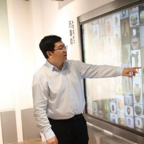 全國(guó)人大代表崔巖：加大創(chuàng)新投入與數(shù)據(jù)安全保障 讓人工智能研發(fā)、應(yīng)用、監(jiān)管安全可控