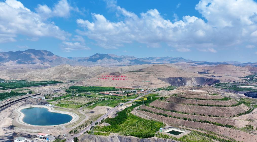 從全國(guó)兩會(huì)看法治中國(guó)建設(shè)重大成就與嶄新實(shí)踐